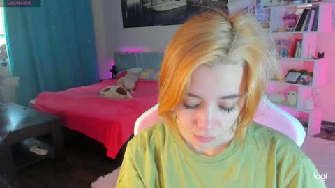 Snapshot of ramona_terner chatting on February 6, 9:00 am Ramona terner online show from February 6, 9:00 am