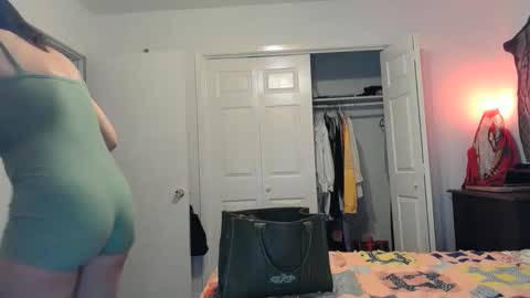    RAMONA Q   online show from May 14, 7:39 am