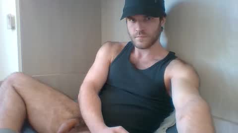 randomguy_42 online show from March 19, 8:53 am