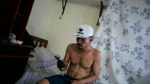 Snapshot of rangelmunoz chatting on February 7, 1:47 am Rangel online show from February 7, 1:47 am
