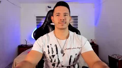 Jonas online show from September 26, 4:37 pm