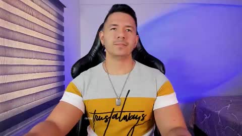 Jonas online show from November 22, 2:26 pm