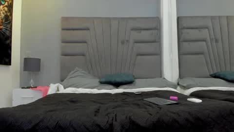 Raphael Nyon online show from February 6, 7:12 am