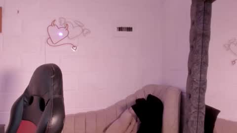 Raquel online show from September 19, 11:51 pm