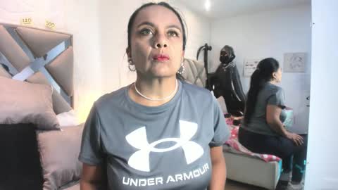 Raquel Moore  online show from November 12, 11:34 am