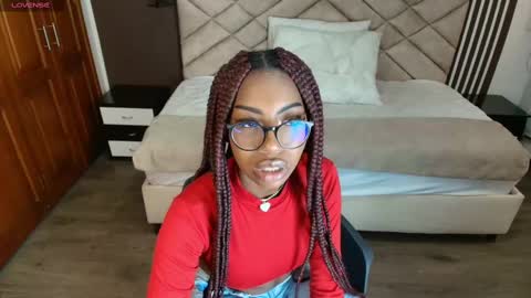 Raquel online show from February 11, 1:09 pm