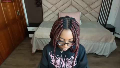 Raquel online show from March 11, 11:33 am
