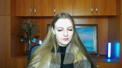 raspberry0101 online show from September 27, 6:33 am