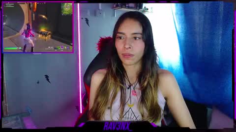 Snapshot of rav3nx_ chatting on December 10, 10:05 pm online show from December 10, 10:05 pm