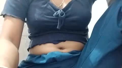 Snapshot of rava_sexy chatting on September 16, 11:23 am rava_sexy online show from September 16, 11:23 am