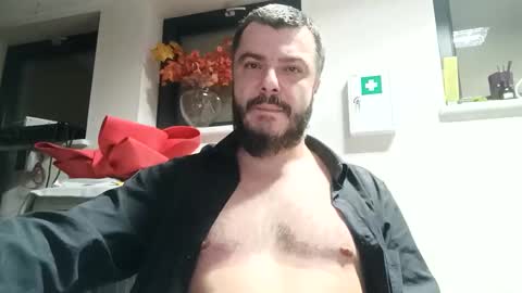 ravart43 online show from December 10, 1:22 am