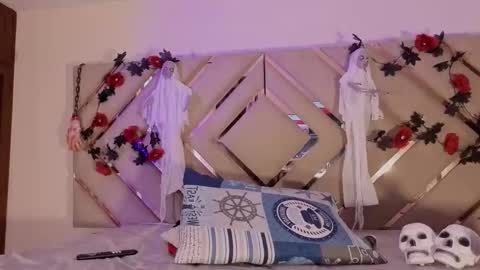 RAVEN FOXTER online show from October 10, 9:41 pm