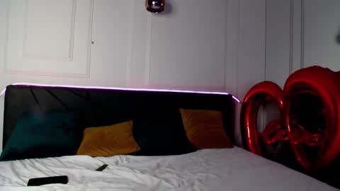 Raven Foxxy online show from February 22, 6:17 am