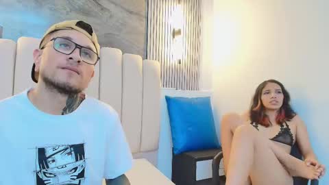 ravenandcody online show from September 29, 4:00 am