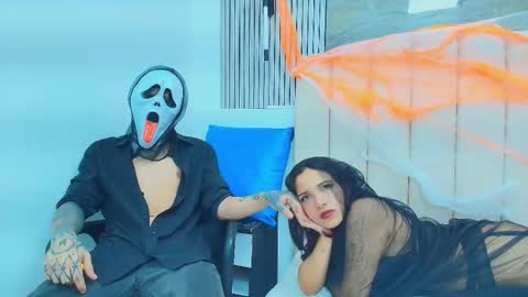 ravenandcody online show from October 25, 5:19 am