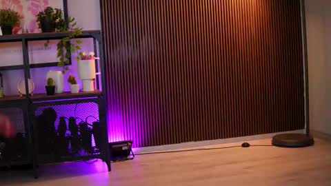 Lav online show from March 27, 7:48 pm