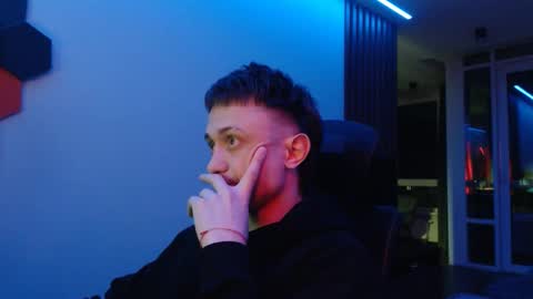 Alex Nash online show from October 11, 11:19 pm