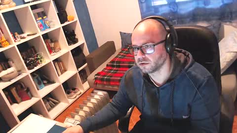 ravingr3d3 online show from February 27, 12:12 pm