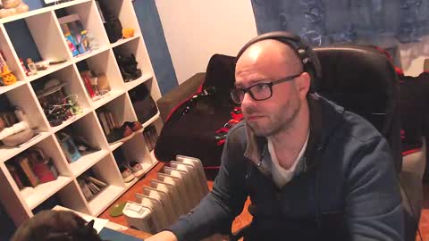 ravingr3d3 online show from February 26, 10:58 pm