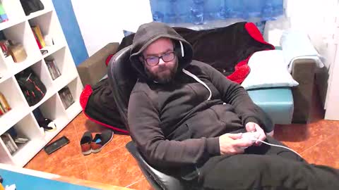 ravingr3d3 online show from December 14, 10:49 pm