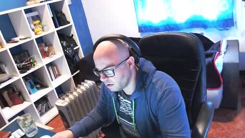 ravingr3d3 online show from February 19, 12:22 pm