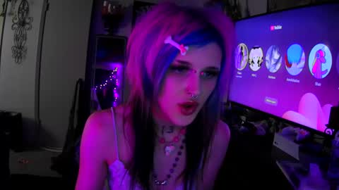 ravynstar13 online show from September 29, 6:34 am