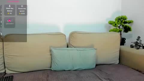 Adam online show from November 23, 6:39 pm