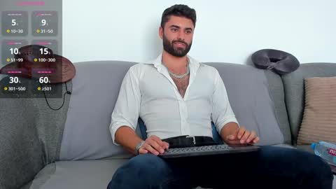 Snapshot of rawadam chatting on January 24, 10:32 am Adam online show from January 24, 10:32 am