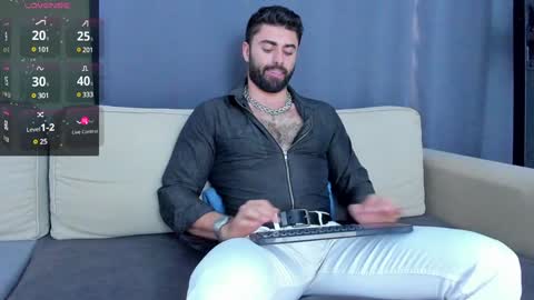 Snapshot of rawadam chatting on December 10, 9:55 am Adam online show from December 10, 9:55 am