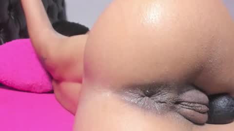  THALIA KIM  online show from October 16, 1:16 am