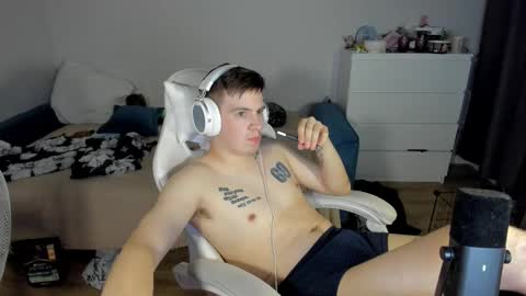 Ray online show from October 5, 9:22 pm