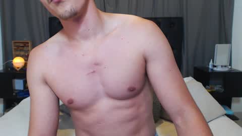 Snapshot of ray_weed chatting on January 15, 1:34 am Ray online show from January 15, 1:34 am