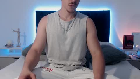 Snapshot of ray_weed chatting on September 9, 1:49 am Ray online show from September 9, 1:49 am