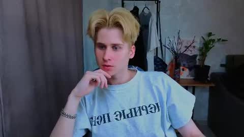 rayondovwson online show from July 6, 1:08 pm