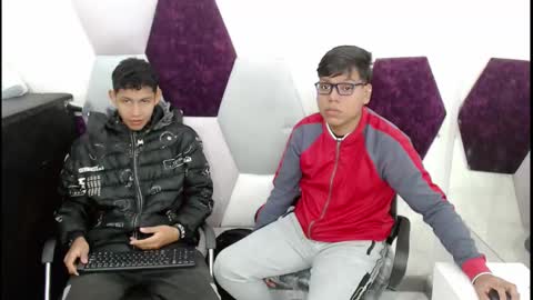 Snapshot of raystewart_ chatting on October 31, 2:01 am raystewart online show from October 31, 2:01 am