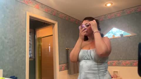 rayvenveil online show from March 13, 12:03 am