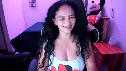 Danna online show from June 19, 2:17 am