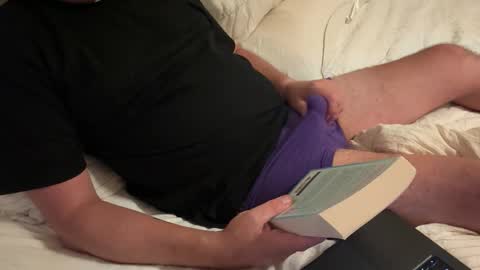 readwithjordanv online show from February 17, 12:48 pm