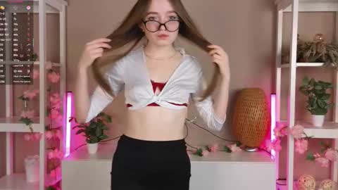 Sandy online show from November 29, 3:14 am