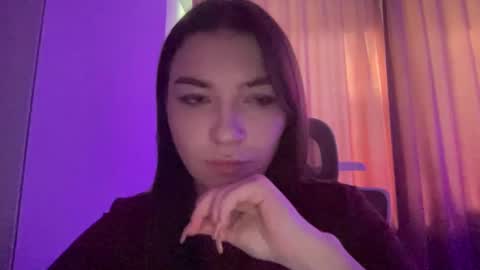 realamanda_ online show from September 27, 11:30 am