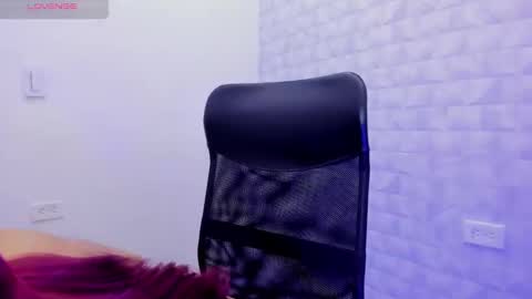 Snapshot of realbadbxtch chatting on March 4, 8:27 pm Cattleya Exposito online show from March 4, 8:27 pm