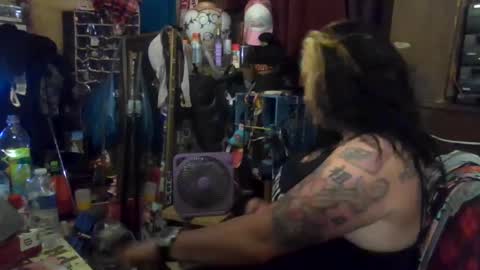 Snapshot of reallyredrum69 chatting on September 21, 4:27 am reallyredrum69 online show from September 21, 4:27 am