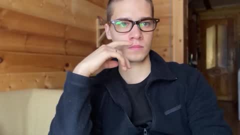 AliceEve online show from November 25, 8:57 am