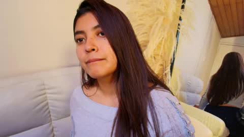 Snapshot of rebeca_williams_ chatting on February 13, 11:15 pm Rebeca Williams online show from February 13, 11:15 pm