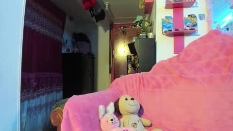 Rebecca online show from March 15, 7:13 am