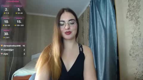 Rebecca online show from December 18, 7:53 pm