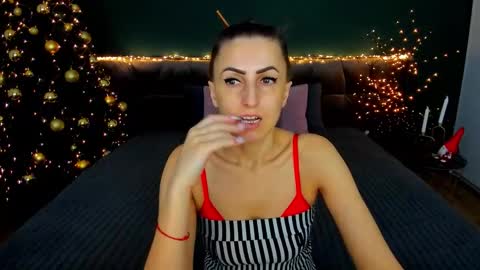 rebecca_diamonds online show from December 21, 6:31 am