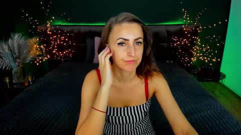 Snapshot of rebecca_diamonds chatting on September 10, 5:30 am rebecca_diamonds online show from September 10, 5:30 am