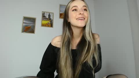 Becca Johnsoon online show from February 8, 7:49 pm