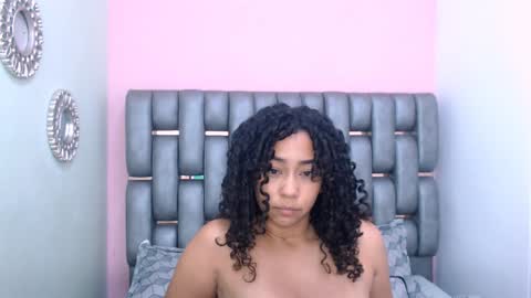 Snapshot of rebecca_mils chatting on February 2, 5:48 pm R E B E C A online show from February 2, 5:48 pm